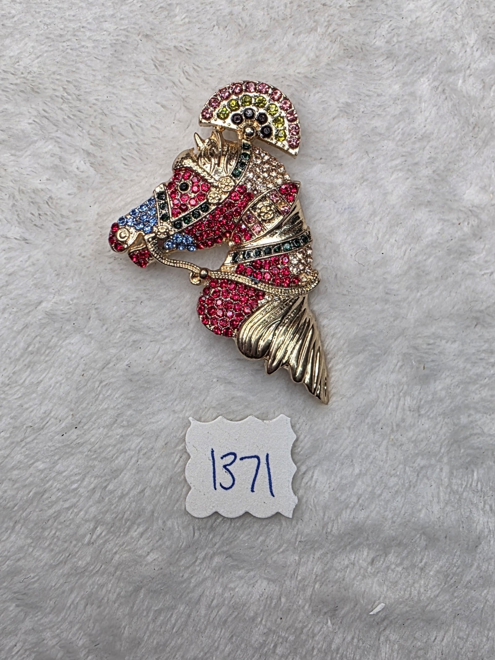 Multicolor Crystal Horse Head Brooch - Women Jewelry